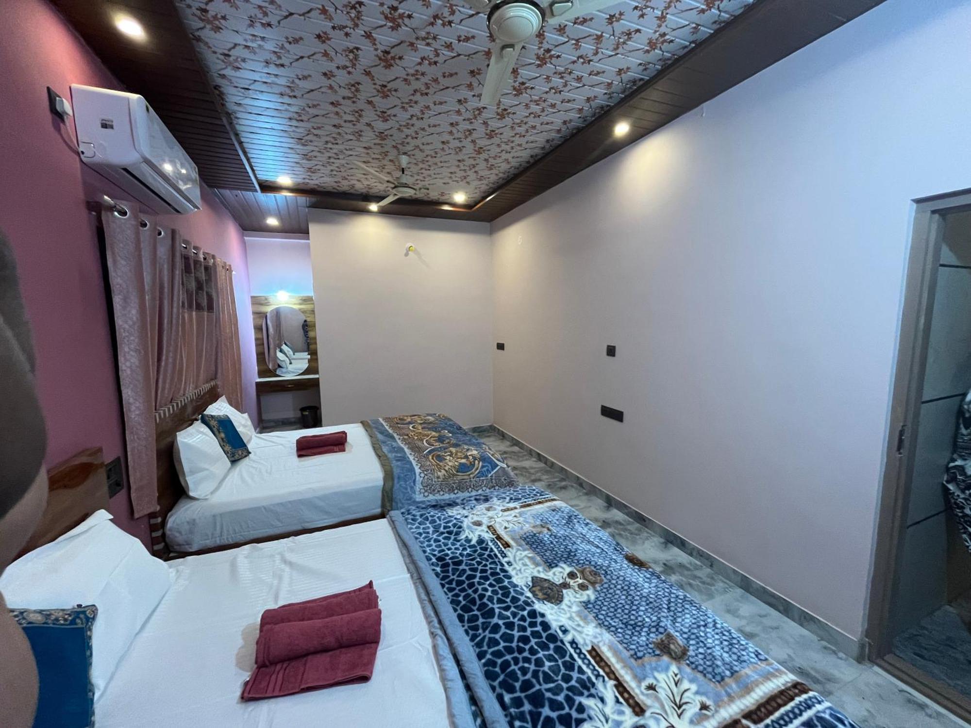 Manoj Homestay Хампі Екстер'єр фото